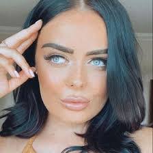 Millie Peters's Instagram, Twitter & Facebook