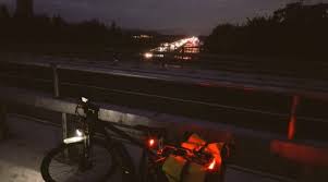 Licht Am Fahrrad Fahrradlicht Einschalten Mach Licht Du Wicht Marc Macht Blau De