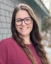 Sara Urich's Instagram, Twitter & Facebook