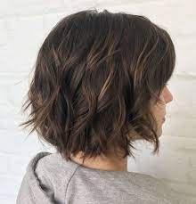 Brown Bob With Waves And Highlights Bob Hairstyles Choppy Bob Hairstyles Wavy Bob Hairstyles