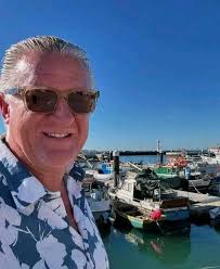 I need friends from different countries