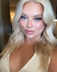 Aimee Work's Instagram, Twitter & Facebook