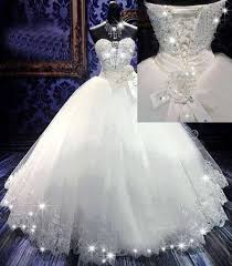277 отметок «нравится», 3 комментариев — robe de mariée et de soirées (@robes_de_mariees_et_de_soirees) в instagram: Robe Mariage Blanche Swarovski Robe De Mariage Robe De Mariee Belle Robe De Mariee