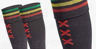 Maybe you would like to learn more about one of these? Ajax 21 22 Dritte Trikot Stutzen Geleakt Inspiriert Von Bob Marley Nur Fussball
