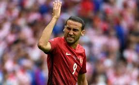 Demirören haber ajansı'nın haber görüntülerini takip etmek için. Milli Takim Da Cenk Tosun Cilgina Dondu Taraftarla Kavga Cikti