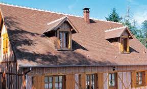 Tutoriel Installer Des Tuiles Plates En Toiture Toiture Maison Style Tuiles