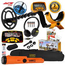 The battery monitoring is quite accurate though with all the features of the at pro and a few hours under your belt, you will find that you are only digging when you actually have something of value, and. Garrett Ace 250 Metal Detector W Pro Pointer At Headphones Carry Ba Detector Experts