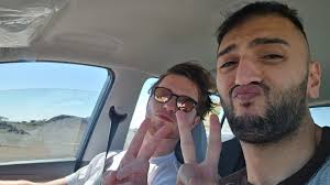 Halloooo. I'm Seb! Currently recruiting (1-3) fellow chill & clean peeps to  join me in renting a house around Brisbane or the GC (because holy sh*t  it's way cheaper than renting a