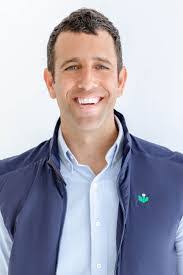 Samuel Zucker's Instagram, Twitter & Facebook