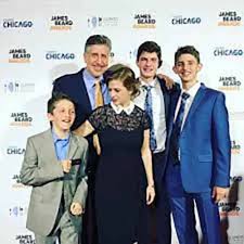 Pati's mexican table (2013 houghton mifflin harcourt) isn't filled with heavy, fried dishes blanketed with cheese or complex sauces. Chef Pati Jinich Husband Daniel Jinich Sons Net Worth Parents Family Celebritydig