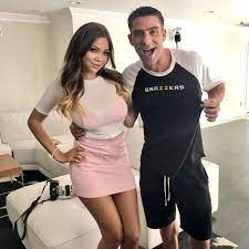 Brazzers Actores - 60 photos