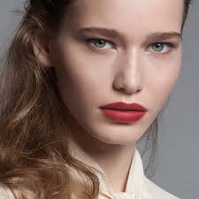 Lipstick Iconic Edition Adore Kjaer Weis The color of the poppy flower and the bottom portion of the packaging matches the color of the stick which helps telling the sticks apart if you have more than. lipstick queen