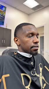 Start your morning fresh. Life is Beautiful @larryjunetfm ft @nyairoalex ,  #raleighnc #raleighbarbers #ncbarbers #raleigh