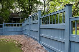 This fence uses wood and chicken wire in a casual elegant way to separate the garden from the rest of the yard, and adds a focal point with an inviting breakfast table among the garden beds. Wood Fences Farmhouse Landscape Atlanta By Atlanta Decking Fence Co Inc Houzz
