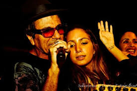 Filha de Evandro Mesquita será dirigida pelo pai no teatro