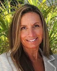 Tabatha Bray's Instagram, Twitter & Facebook