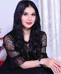 Welcome to official facebook fan page of anzalna nasir, an actress, model & entrepreneur. Ujian Berat Bagi Keluarga Arwah Anzalna Nasir Simpati Kisah Arwah Nur Surya Mahu Beri Bantuan Keluarga