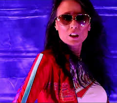 Shiny legs, Ray bans and PRS...hmmm