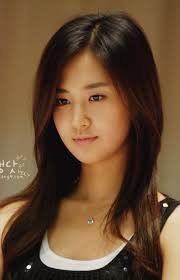 Medium Haircuts For Thin Hair Haircuts For Thin Hair Haircut For Thin Hair Long Hair Styles Womens Hairstyles Long Hair Girl