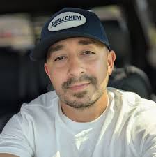 Raptor Steering Wheel Installation in 2019 Ford Expedition