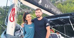 , şilan makal şilan makal'ın hayranlarını mest eden hali! Silan Makal Ile Futbolcu Esi Sener Ozbayrakli Balayina Gecikmeli Cikti Takvim