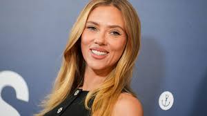 Η Ireland Baldwin μοιάζει όλο και περισσότερο στη μαμά Kim