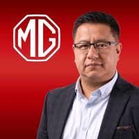 Eric Roell's Instagram, Twitter & Facebook