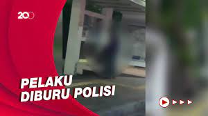 Pelaku aksi asusila di halte bus ditangkap. Download Vidio Asusila Di Halte Bus No Sensor Polisi Cari Penyebar Video Pasangan Mesum Di Halte Bus Smk 34 Jakarta Metro Tempo Co Download Lagu Dan Video Terbaru Site Models Na Bloga I Zapytaj