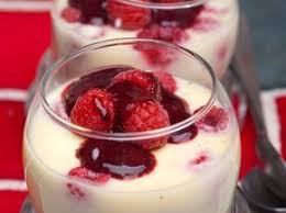 Panacotta Aux Fruits Rouges Recettes Recette Recette Panacotta Recette Coulis Framboise