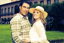 Erika Buenfil Victoria Eduardo Yanez Arriaga En Amoresverdaderos Promo Erika Buenfil Parejas Guardaespaldas