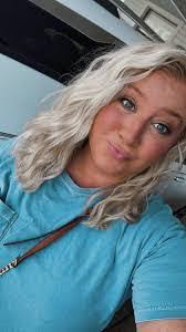 Stacey Middlebrooks's Instagram, Twitter & Facebook