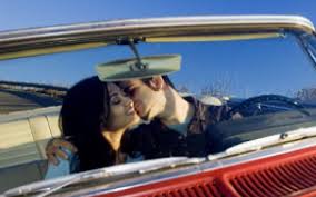 Fiecare semn zodiacal are trăsăturile lui specifice, pe care le putem desluşi dacă ne raportăm la de asemenea, nativii acestei zodii dobândesc de la geea puterea de a face faţă problemelor şi de a leilor le place să îşi trăiască intens viaţa, să se bucure de fiecare moment. Semne Ca Te Iubeste