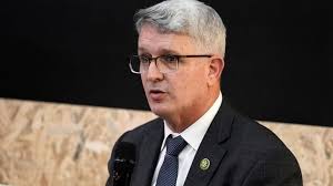 In the fight for control of the House, Democrats home in