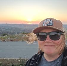 Are stakes necessary for tents at Havasupai Falls campgrounds?