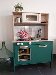Diy Ikea Duktig Kitchen For Kids En 2020 Cuisine En Bois Enfant Ikea Chambre Bebe