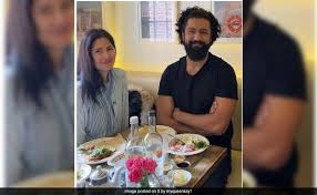 Katrina Kaif And Vicky Kaushal's Viral Date Pic All The Way From London