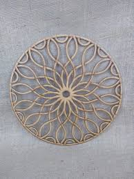 As mandalas tibetanas são feitas em areia e requerem um longo tempo de preparação. Mandalas Decorativas No Elo7 Heloisa Personalizados F4cfcb