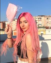 Ilayda Savan Adli Kullanicinin Favorim Panosundaki Pin Guzellik Fotograf Cekimi Kizlar Editoryal Fotografcilik