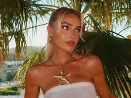 Jaw-dropping model makes romance demands and admits she'll 'never date an athlete again'