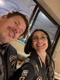 faccedamercoledi summer 🧡🖤🤙🤙