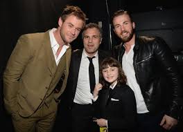 Photos From The 2015 Mtv Movie Awards Chris Hemsworth Mark Ruffalo Mtv Movie Awards