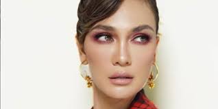 Jadwal acara net tv rabu 19 mei 2021: Harga Outfit Luna Maya Saat Jadi Juri Indonesia S Next Top Model Bikin Melongo Dream Co Id