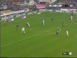 Gif animate forza inter, logo inter glitter gif, stemma inter gifs, fc inter calcio immagini animate whatsapp, curva nord. Stagione 2001 2002 Inter Vs Juventus 2 2 On Make A Gif