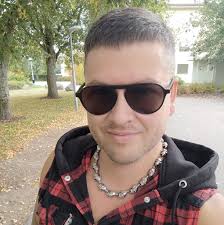 Här träffas Carolina och Jesper för första gången! Vad tror du, är det  kärlek vid första dansen? 😍