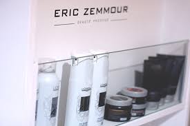 Coiffeur / extensions / beauté / maquillage / barber shop avec champagne & petits gâteaux. Salon De Coiffure A Bordeaux Eric Zemmour