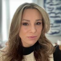 Tanya Priest's Instagram, Twitter & Facebook