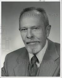 1979 Press Photo Albert M. Travis, retired chairman of Travis, Walz &  Associates