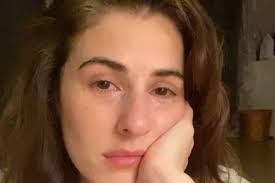 Proprio lei, una delle influencer più simpatiche e attive su instagram, con più di un milione di follower ha deciso questo. Diana Del Bufalo Si Cancella Da Instagram Ecco Per Quale Motivo