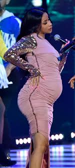 American rapper, cardi b, has announced her second pregnancy. Cardi B Pregnancy Rapper Reveals She S Expecting A Baby Girl Daily Mail Online