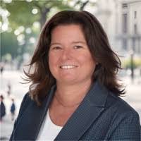 Crystal Swink's Instagram, Twitter & Facebook